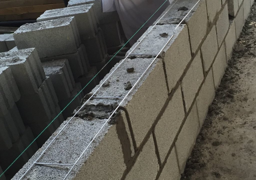 سلم تدعيم بلوك حديد مجلفن بالرياض