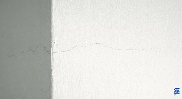 علاج تشققات الجدران الداخلية